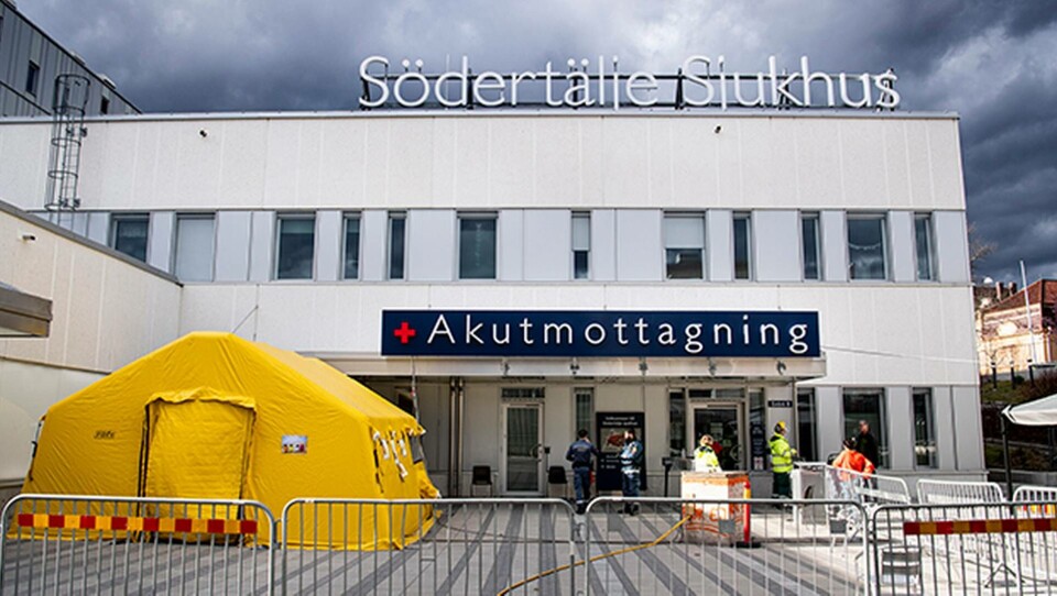 Västra Götalandsregionen inför en extra ersättning till medarbetare som arbetat med inneliggande covid-19-smittade patienter, exempelvis i sjukvårdstälten vid Östra sjukhuset i Göteborg. Foto: Adam Ihse/TT