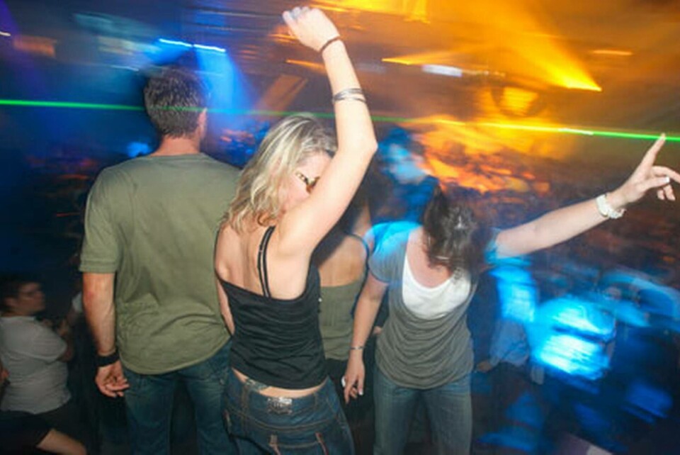 Glöm vanlig gympa på lunchen, nu är det dansbeat som gäller. Foto: Colourbox