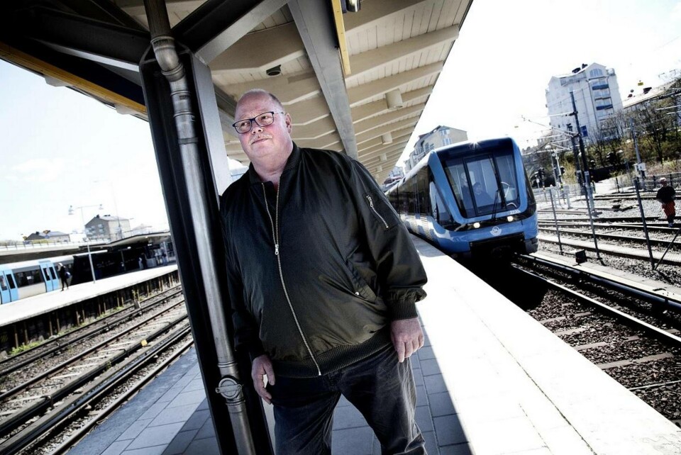 Som huvudskyddsombud jobbar Gunnar Woldén på kontoret med administrativa arbetsuppgifter måndag till fredag. Varannan helg kör han tunnelbanetåg. Helgen efter lastbilsdådet var en sådan. Det var svårt att få fram information om trafiken skulle gå som vanligt eller inte på grund av det överbelastade telefonnätet. Foto: Jörgen Appelgren