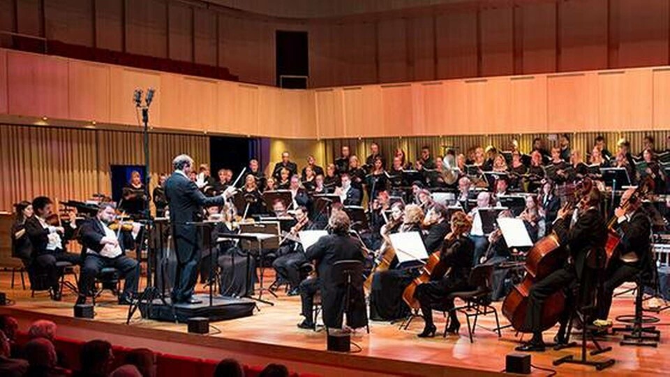Jönköpings Sinfonietta tillsammans med Jönköpings Kammarkör och SVF-kören. Foto: Lars Kroon