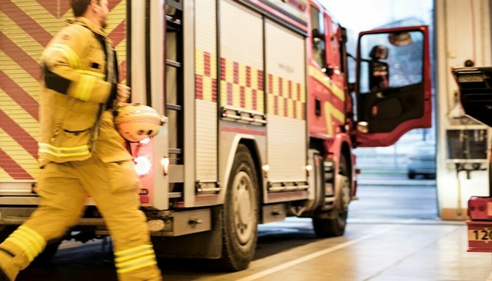 Fem brandmän från stationen i Gårda åkte på den anmälda klämolyckan.