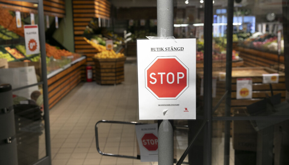 Efter hot mot livsmedelsaffären i Borlänge beslutade Handels lägga ett skyddstopp. Efter hot mot livsmedelsaffären i Borlänge beslutade Handels lägga ett skyddstopp.