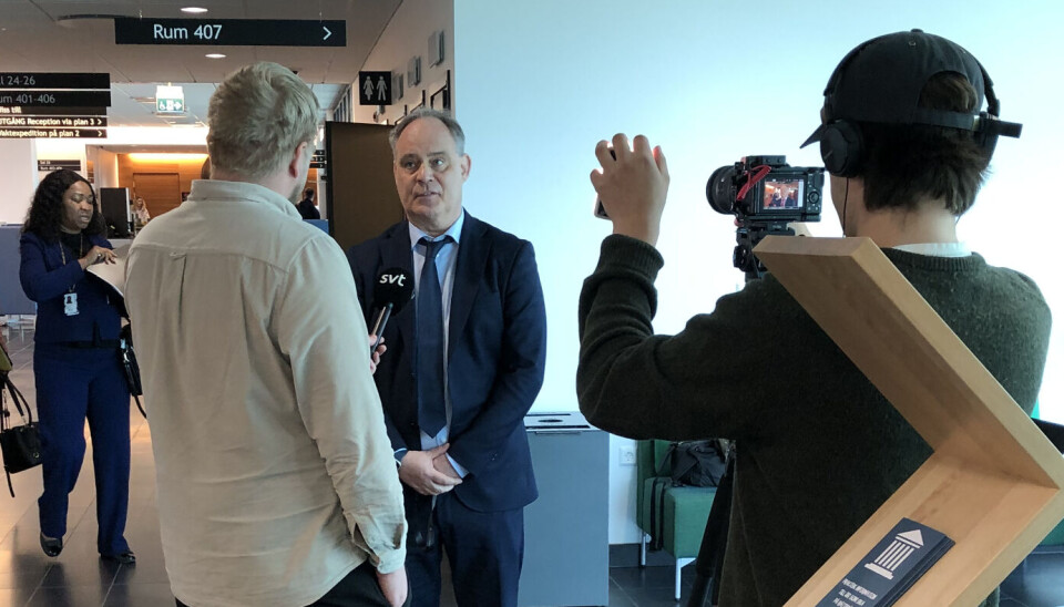 Rättegången om bygghissolyckan startade
